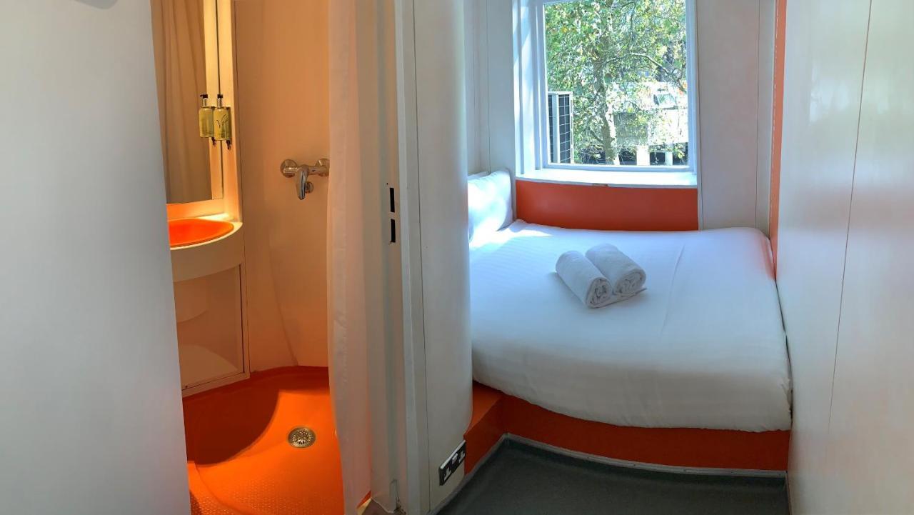 Easyhotel South Kensington London Exterior photo
