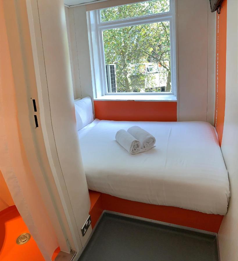 Easyhotel South Kensington London Exterior photo